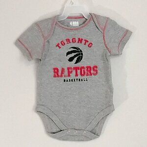 0-3M 3 Snap NBA Toronto Raptors Onesie BNWOT!!